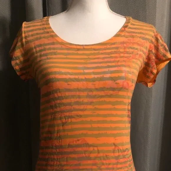 ⭐️3 for $10⭐️ The North Face Orange Floral Striped Tee - Picture 8 of 8